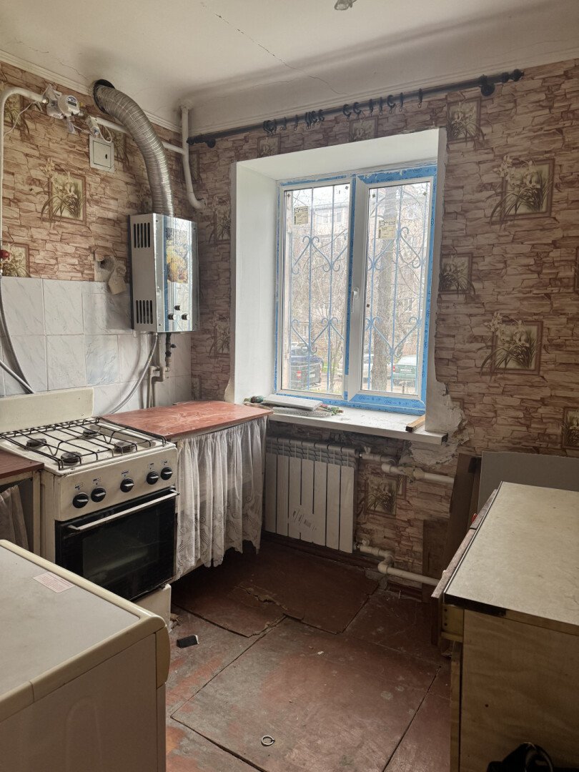 Фото №1: 1-комнатная квартира 28&nbsp;м², 1/5&nbsp;эт. - Мариуполь, р. Ильичёвский, ул. Сеченова, 54