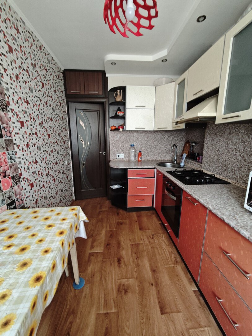 Фото №1: 3-комнатная квартира 62&nbsp;м², 6/9&nbsp;эт. - Мариуполь, р. Ильичёвский, ул. Заворуева, 9