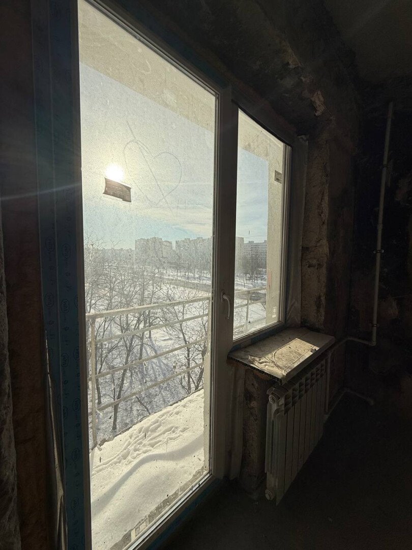 Фото №2: 4-комнатная квартира 79&nbsp;м², 6/9&nbsp;эт. - Мариуполь, Жовтневый, Западный, мкр. 20-й, пр-кт Строителей, 175
