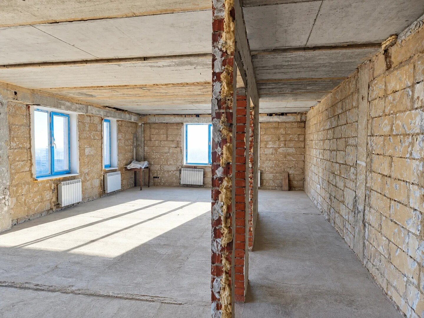 Фото №3: 2-комнатная квартира 84&nbsp;м², 10/10&nbsp;эт. - Мариуполь, р. Жовтневый, ул. Бахчиванджи, 5Б