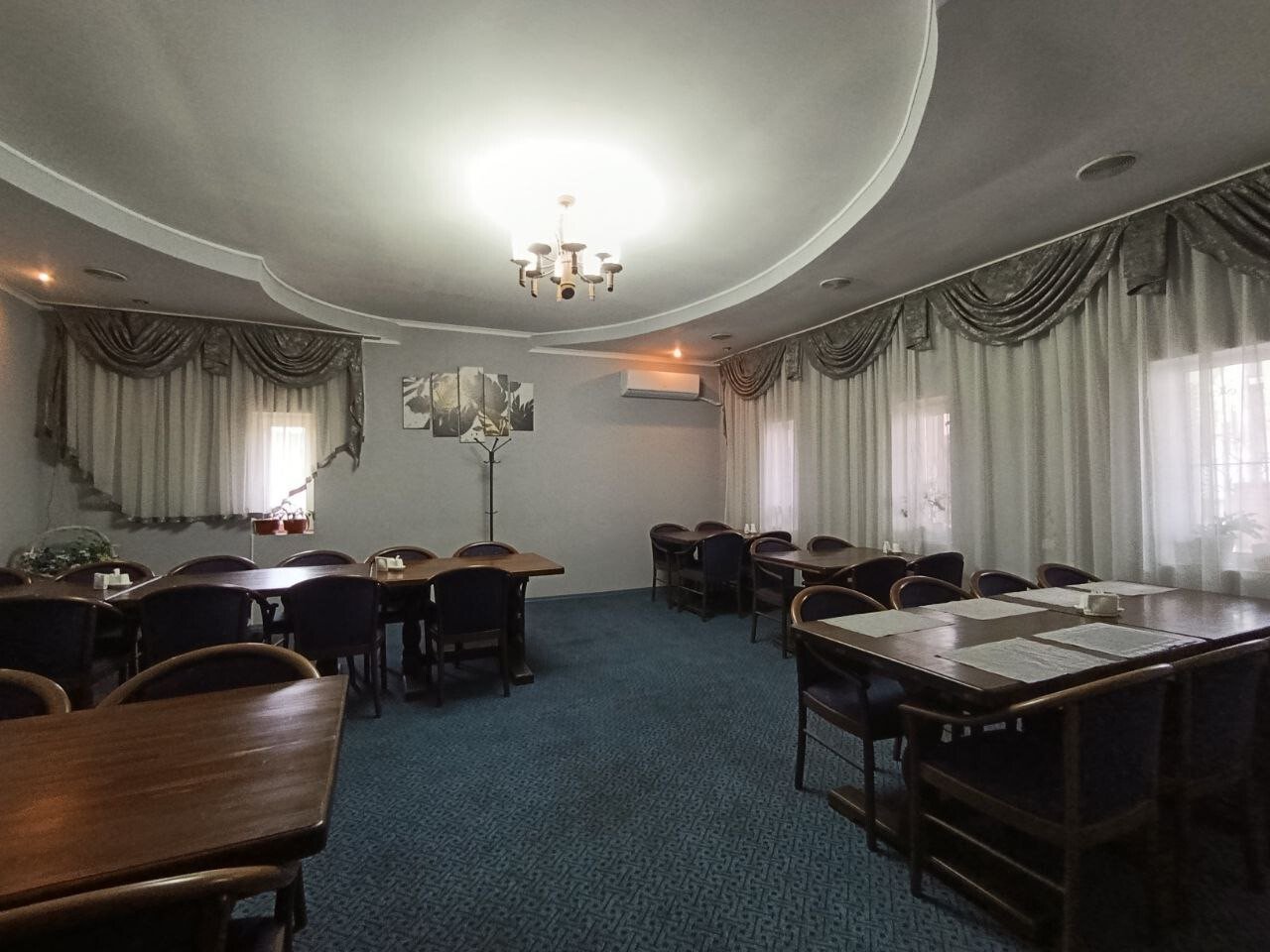 Фото №10: Готовый бизнес 209&nbsp;м², 1/2&nbsp;эт. - Мариуполь, Левобережный, мкр. поселок Найдёновка, ул. Виноградная, 1А