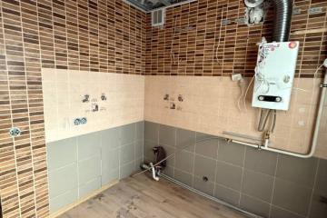 Фото №1: 1-комнатная квартира 29 м², 2/5 эт. - Мариуполь, р. Жовтневый, пр-кт Нахимова, 103