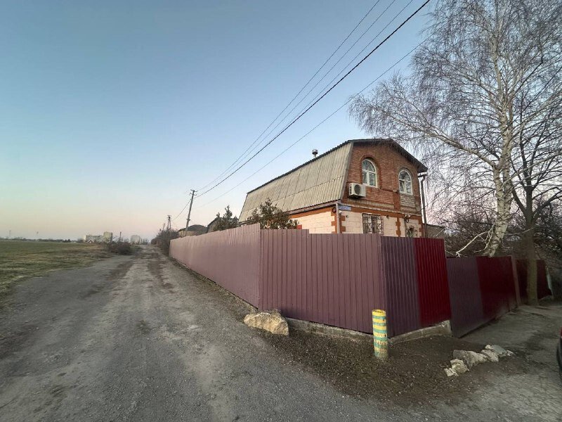 Фото №1: Дом 140&nbsp;м² + 5.49&nbsp;сот., 2&nbsp;эт. - Мариуполь, Жовтневый, мкр. Западный, ул. Солнечная, 5