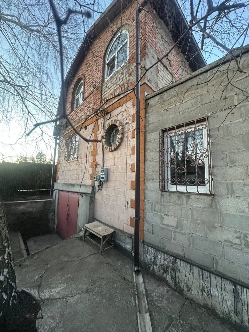 Фото №2: Дом 140&nbsp;м² + 5.49&nbsp;сот., 2&nbsp;эт. - Мариуполь, Жовтневый, мкр. Западный, ул. Солнечная, 5