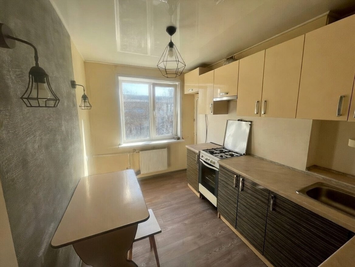 Фото №2: 3-комнатная квартира 51&nbsp;м², 5/5&nbsp;эт. - Мариуполь, р. Жовтневый, ул. Куприна, 35