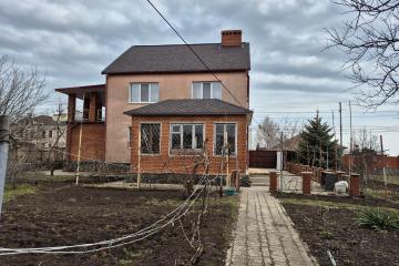 Фото №1: Дом 260&nbsp;м², 3&nbsp;эт. - Ильичёвское, ул. Надежды