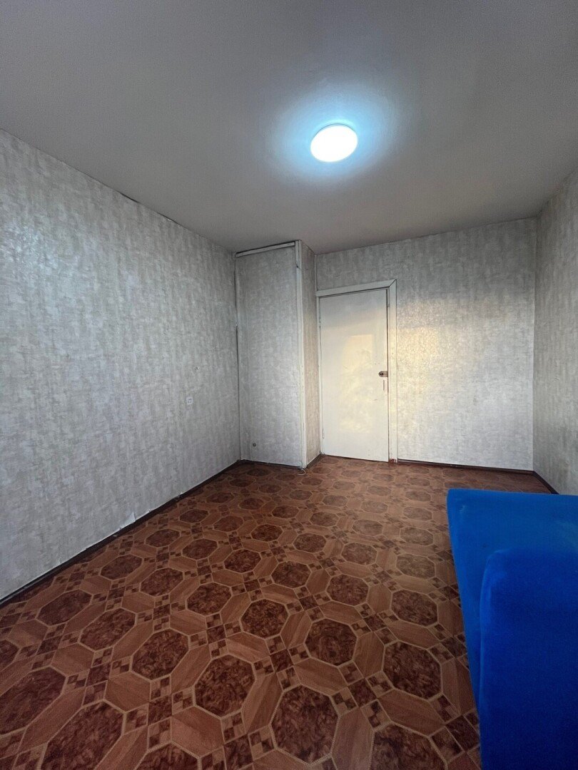 Фото №4: 3-комнатная квартира 63&nbsp;м², 4/9&nbsp;эт. - Мариуполь, Жовтневый, мкр. Западный, ул. 50 лет СССР, 32