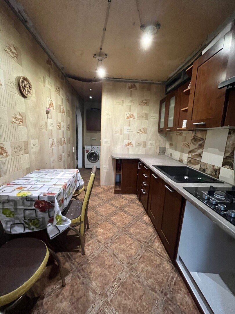 Фото №2: 3-комнатная квартира 57&nbsp;м², 6/9&nbsp;эт. - Мариуполь, Жовтневый, мкр. Западный, ул. 50 лет СССР, 32А