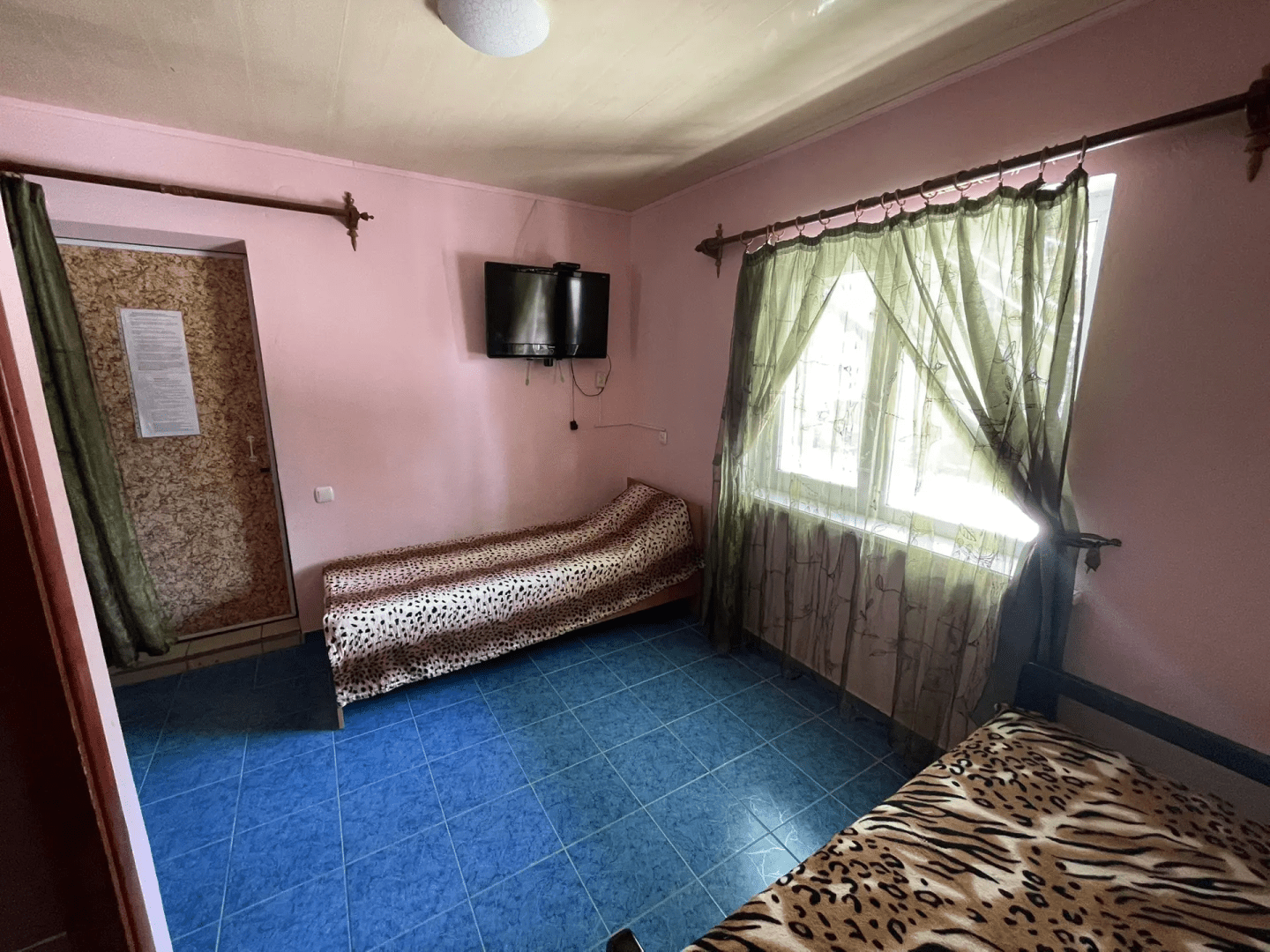 Фото №33: Дом 72&nbsp;м² + 14.09&nbsp;сот., 2&nbsp;эт. - Урзуф, ул. Шапошникова, 19