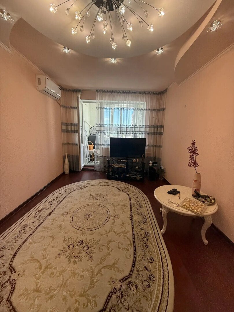 Фото №1: 2-комнатная квартира 43&nbsp;м², 5/9&nbsp;эт. - Мариуполь, р. Жовтневый, пр-кт Ленина, 91А