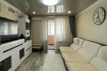Фото №1: 2-комнатная квартира 50&nbsp;м², 9/9&nbsp;эт. - Мариуполь, мкр. Азовский, пр-кт Победы, 96