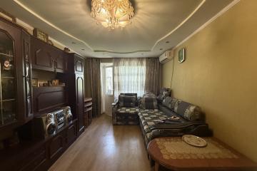 Фото №1: 2-комнатная квартира 46&nbsp;м², 4/5&nbsp;эт. - Мариуполь, р. Приморский, пр-кт Строителей, 48