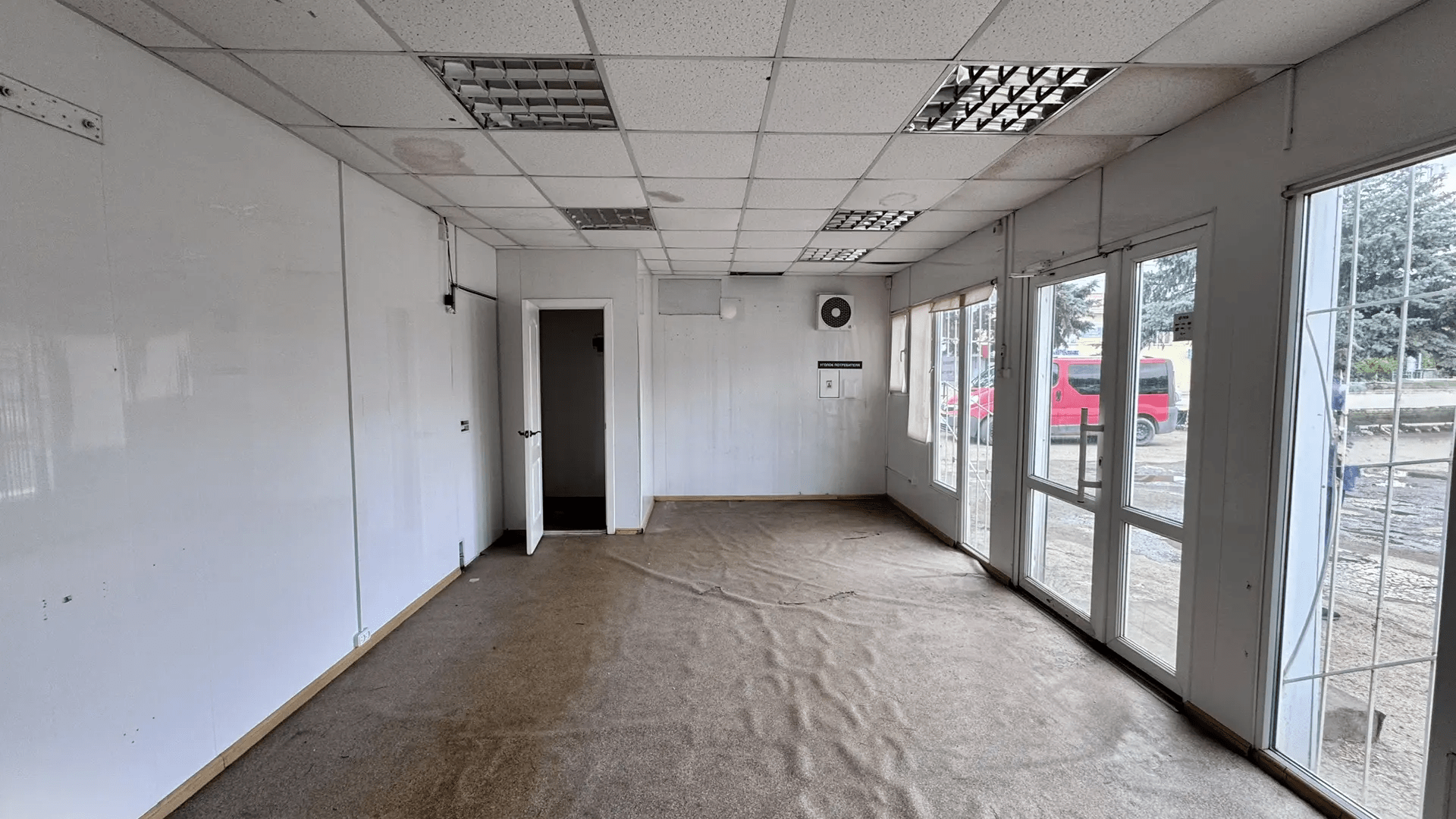 Фото №6: Коммерция 35&nbsp;м², 1/1&nbsp;эт. - Мангуш, ул. Ленина, 60