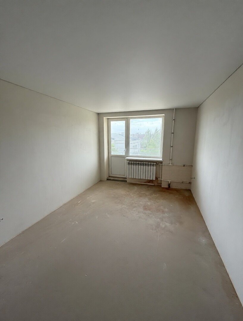 Фото №1: 2-комнатная квартира 49&nbsp;м², 4/9&nbsp;эт. - Мариуполь, р. Жовтневый, пр-кт Металлургов, 27