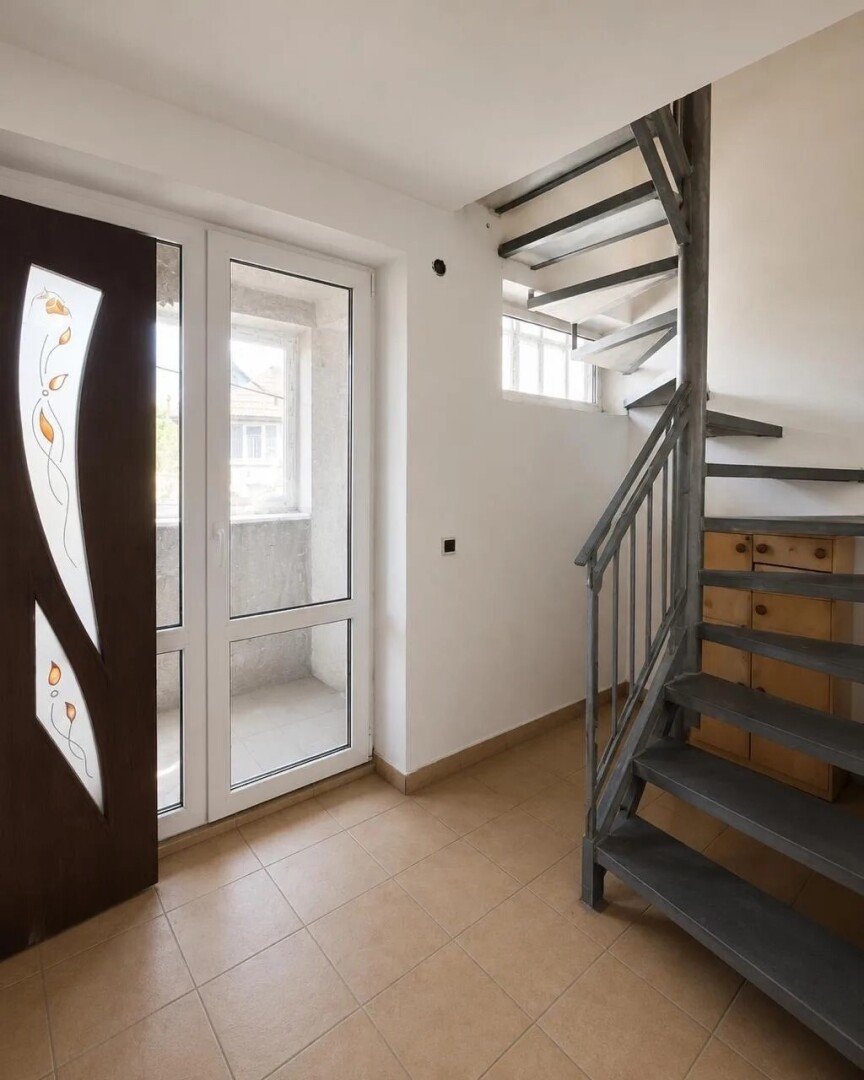 Фото №3: 4-комнатная квартира 106&nbsp;м², 3/3&nbsp;эт. - Мариуполь, Приморский, мкр. Черёмушки, ул. Цыбулько, 25