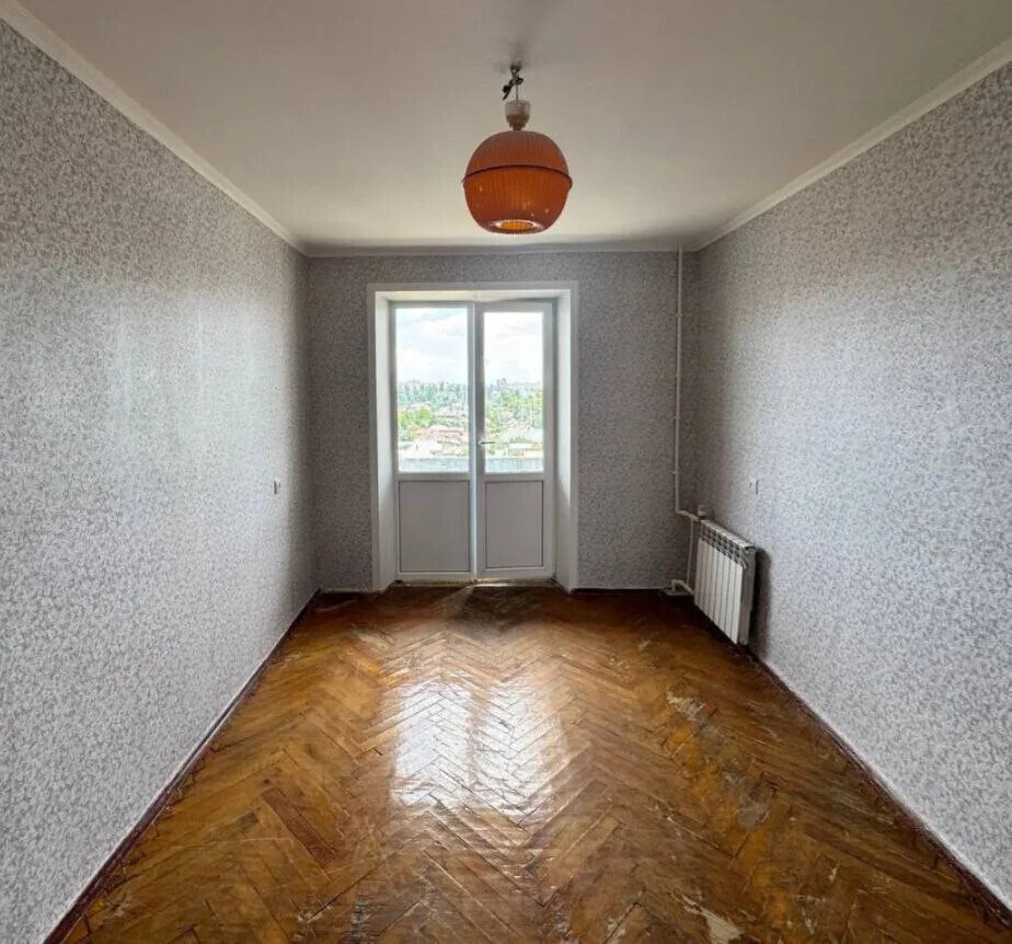 Фото №1: 3-комнатная квартира 60&nbsp;м², 7/9&nbsp;эт. - Мариуполь, Жовтневый, мкр. Западный, ул. 50 лет СССР, 32