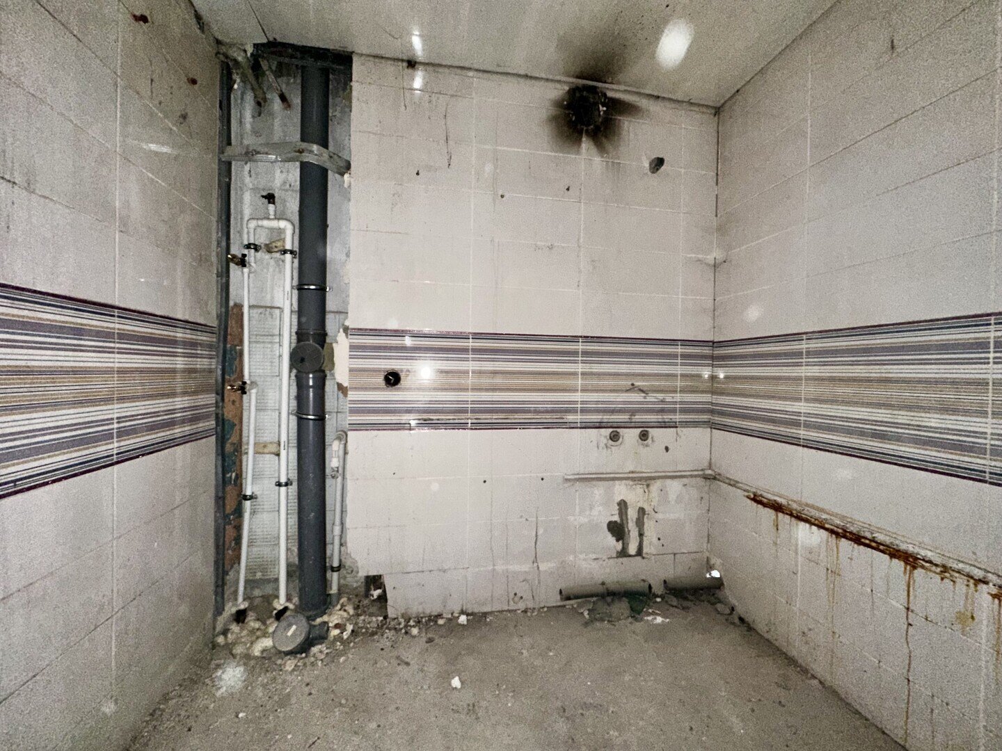 Фото №10: 3-комнатная квартира 59&nbsp;м², 9/9&nbsp;эт. - Мариуполь, р. Жовтневый, ул. Карла Либкнехта, 110