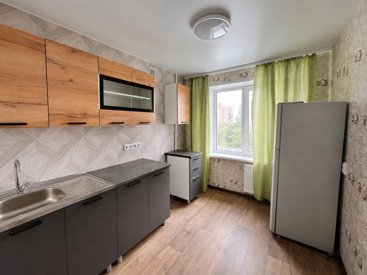 Фото №5: 2-комнатная квартира 50&nbsp;м², 4/9&nbsp;эт. - Мариуполь, р. Ильичёвский, ул. Мамина-Сибиряка, 47