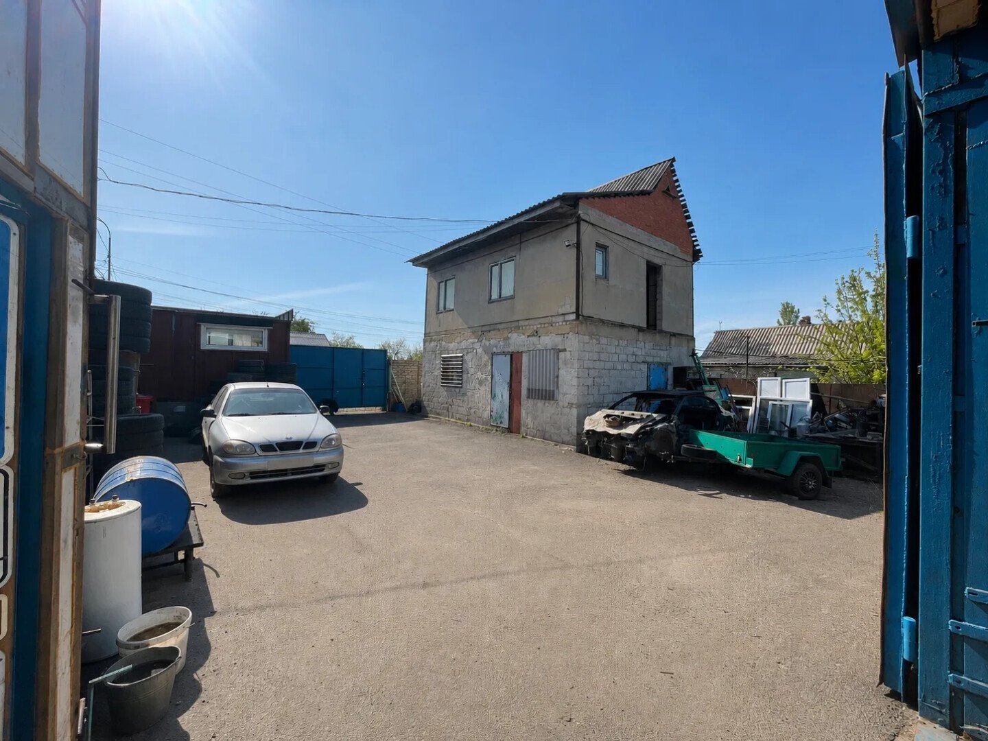 Фото №2: Коммерция 241&nbsp;м², 1/1&nbsp;эт. - Мариуполь, р. Жовтневый, ул. Административная площадь