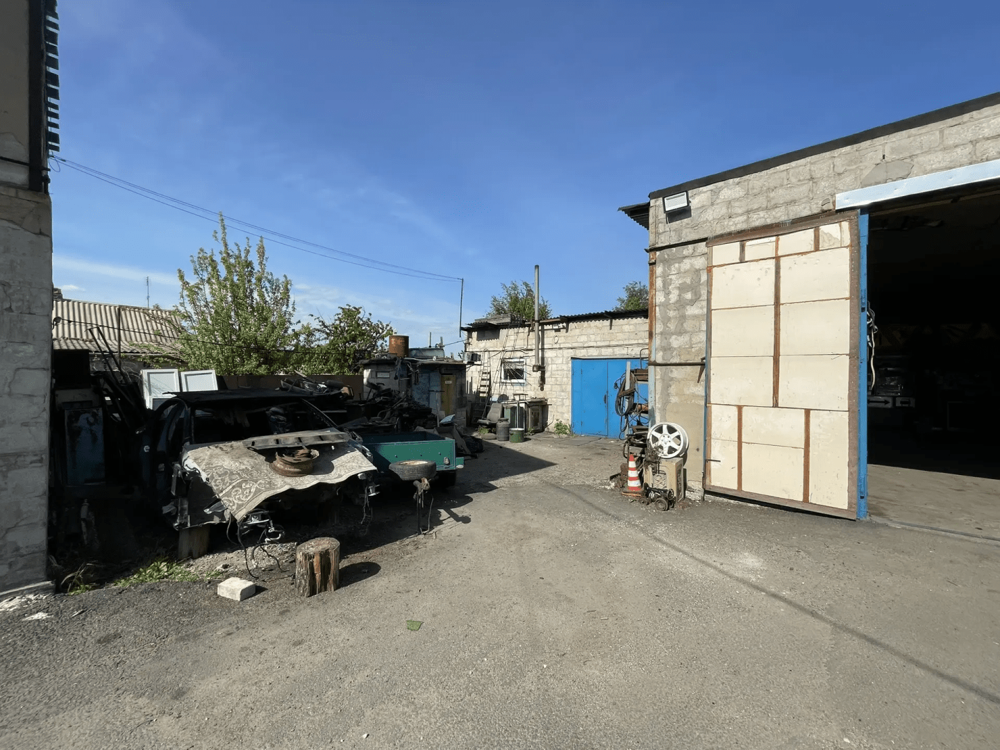 Фото №3: Коммерция 241&nbsp;м², 1/1&nbsp;эт. - Мариуполь, р. Жовтневый, ул. Административная площадь