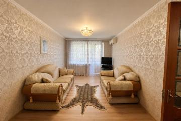 Фото №1: 3-комнатная квартира 61&nbsp;м², 6/9&nbsp;эт. - Мариуполь, р. Жовтневый, пр-кт Мира, 111