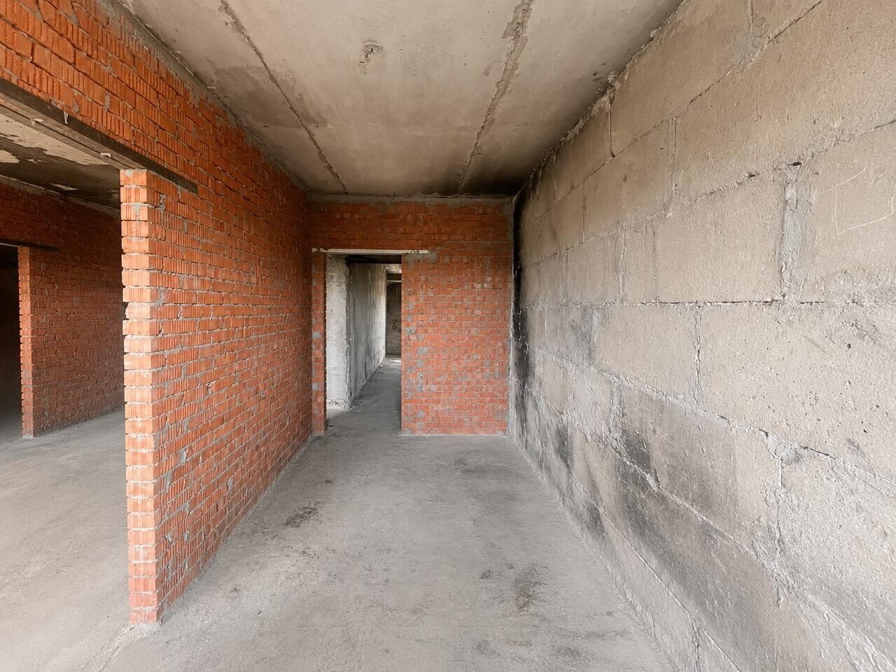Фото №3: 3-комнатная квартира 55&nbsp;м², 5/5&nbsp;эт. - Мариуполь, р. Ильичёвский, пр-кт Металлургов, 221