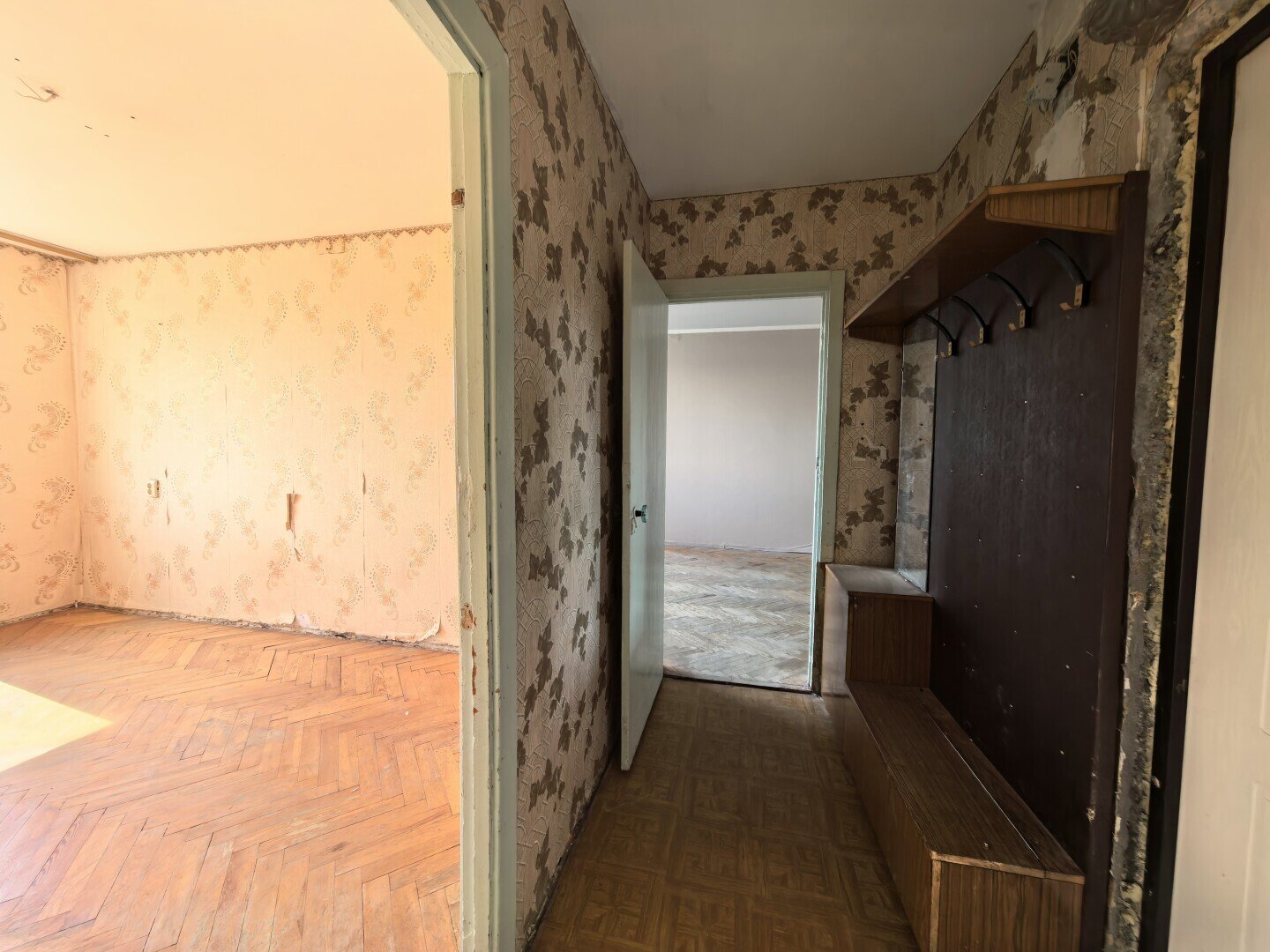 Фото №3: 3-комнатная квартира 53&nbsp;м², 6/9&nbsp;эт. - Мариуполь, р. Жовтневый, ул. Зелинского, 104