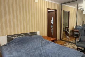 Фото №1: 2-комнатная квартира 40 м², 1/5 эт. - Мариуполь, р. Приморский, пр-кт Строителей, 27А