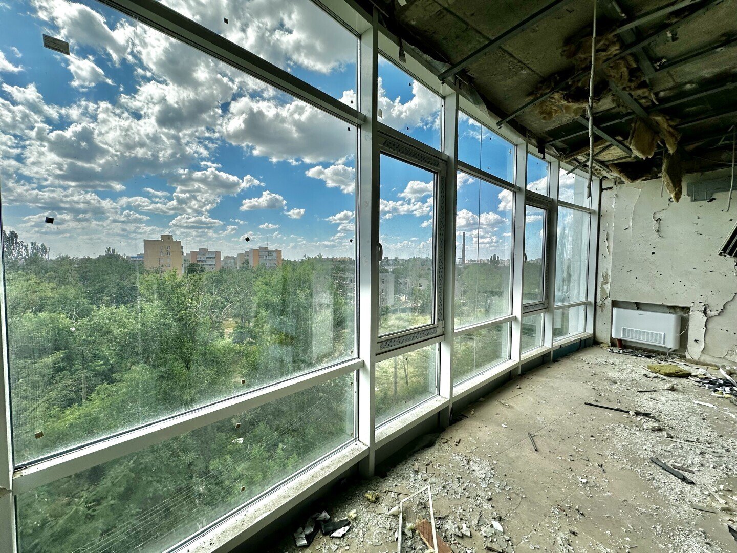 Фото №15: 3-комнатная квартира 203&nbsp;м², 5/10&nbsp;эт. - Мариуполь, р. Жовтневый, пр-кт Строителей, 110