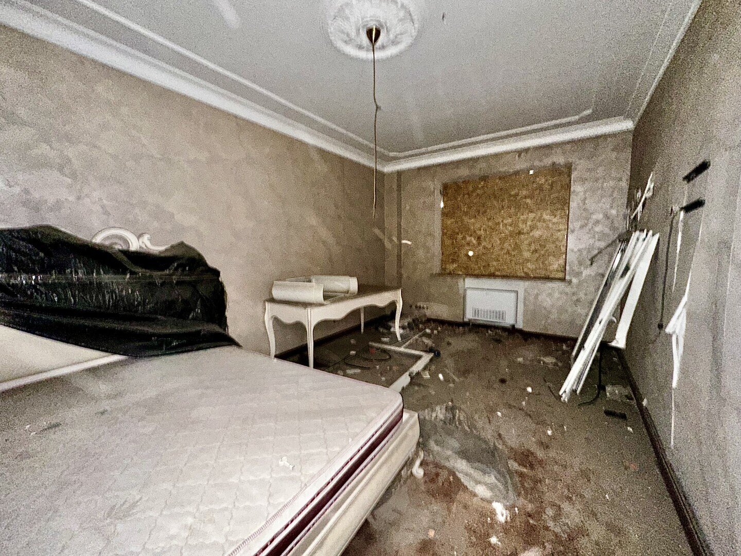Фото №7: 3-комнатная квартира 203&nbsp;м², 5/10&nbsp;эт. - Мариуполь, р. Жовтневый, пр-кт Строителей, 110