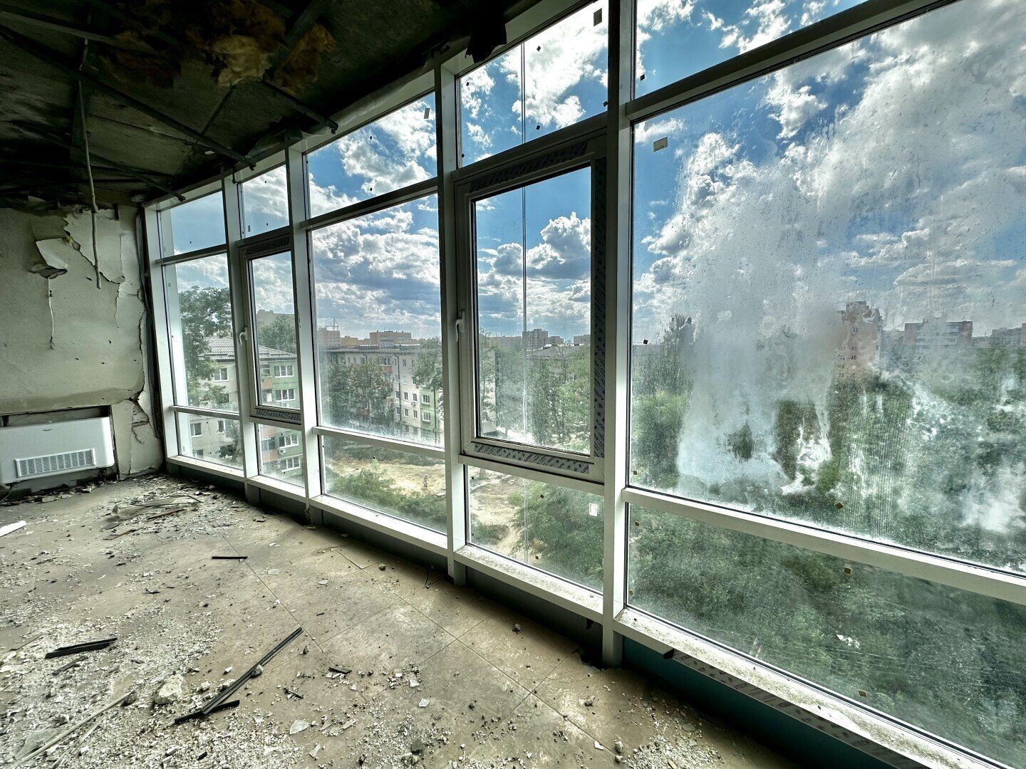 Фото №12: 3-комнатная квартира 203&nbsp;м², 5/10&nbsp;эт. - Мариуполь, р. Жовтневый, пр-кт Строителей, 110