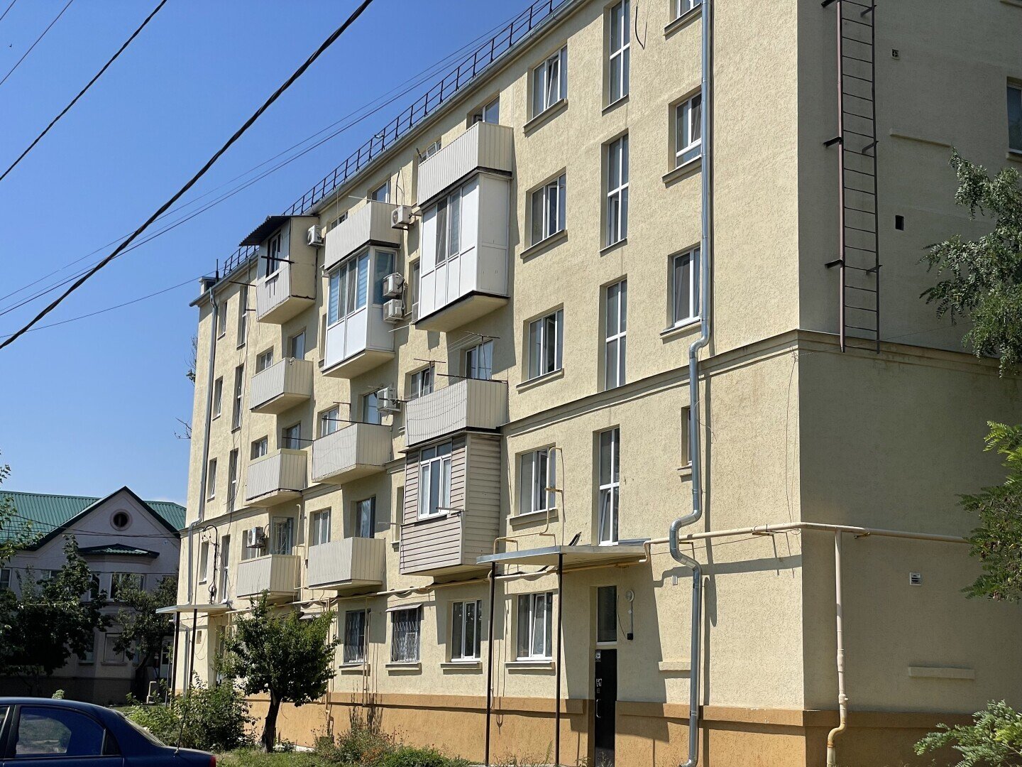 Фото №1: Студия 17&nbsp;м², 4/5&nbsp;эт. - Мариуполь, р. Ильичёвский, ул. Карпинского, 76