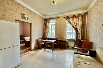 Фото №1: Комната 29&nbsp;м², 1/2&nbsp;эт. - Мариуполь, р. Жовтневый, ул. Апатова, 109