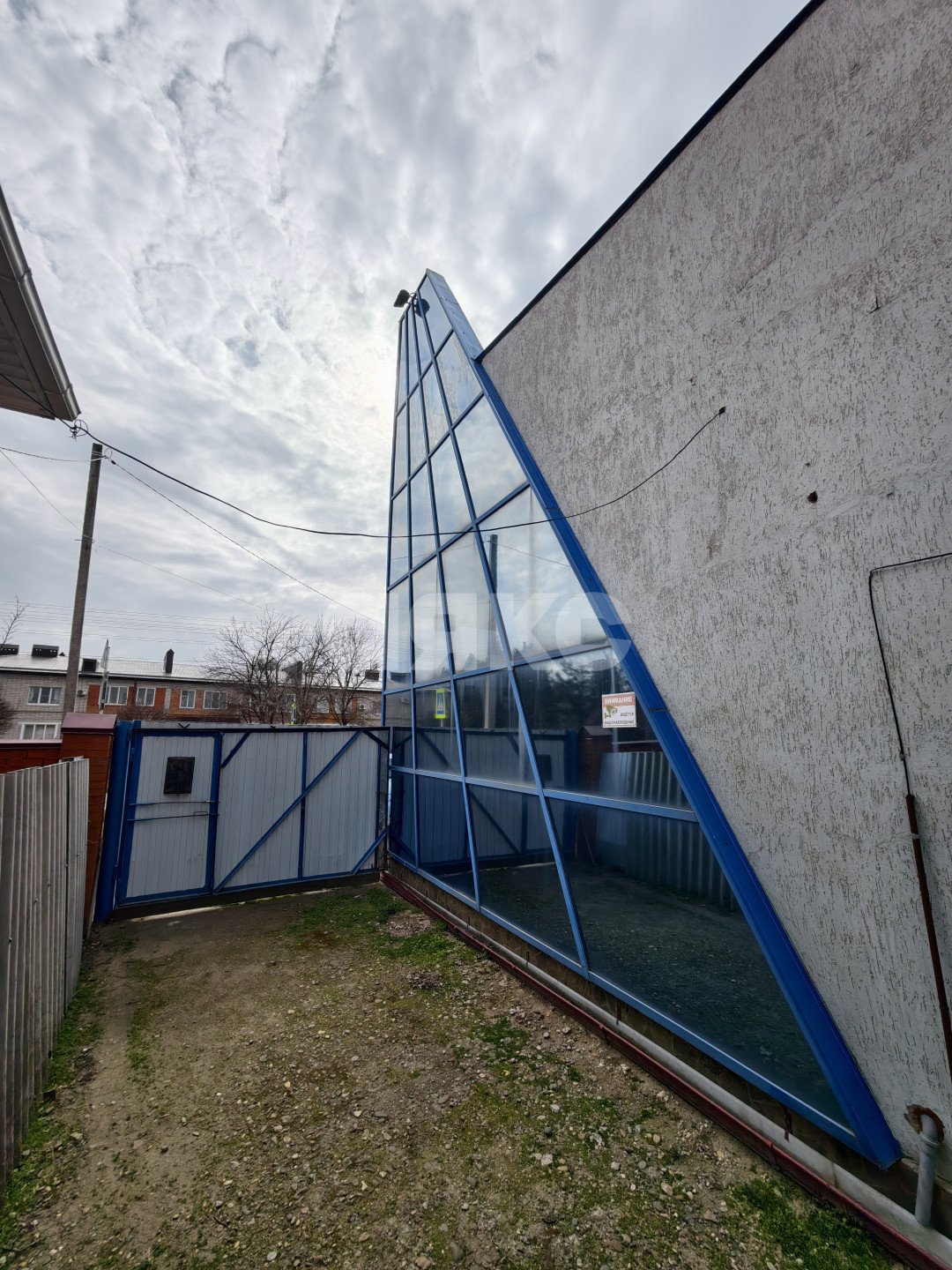 Фото №6: Коммерция 166&nbsp;м², 1/2&nbsp;эт. - Кореновск, мкр. 2-й квартал, ул. Ленина, 77