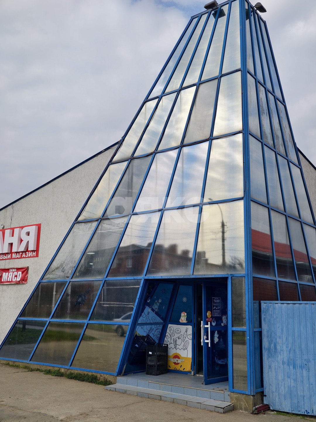 Фото №29: Коммерция 166&nbsp;м², 1/2&nbsp;эт. - Кореновск, мкр. 2-й квартал, ул. Ленина, 77