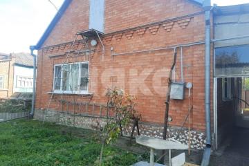 Фото №1: Дом 78 м² + 4 сот., 1 эт. - Армавир, ул. Кирова, 186А