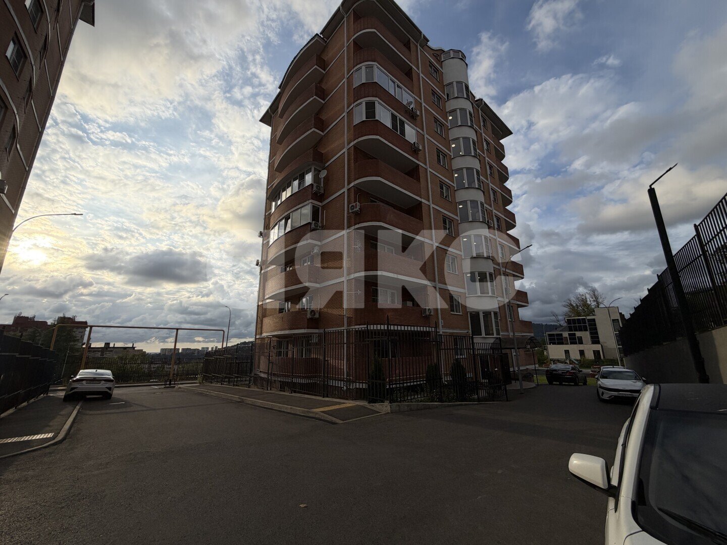 Фото №18: 2-комнатная квартира 48&nbsp;м², 3/10&nbsp;эт. - Сочи, Центральный, мкр. Заречный, ул. Вишнёвая, 38/1к1