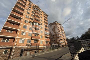 Фото №1: 2-комнатная квартира 48&nbsp;м², 3/10&nbsp;эт. - Сочи, мкр. Заречный, ул. Вишнёвая, 38/1к1