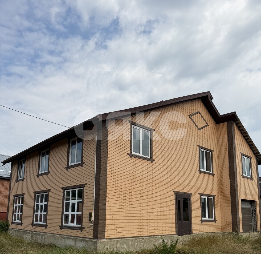 Фото №1: Дом 321&nbsp;м² + 6&nbsp;сот., 2&nbsp;эт. - Гавердовский, пер. Набережный, 2