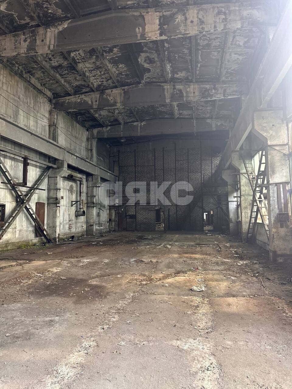 Фото №5: Коммерция 2317&nbsp;м², 1/1&nbsp;эт. - Луганск, р. Ленинский, ул. Почтовая, 1