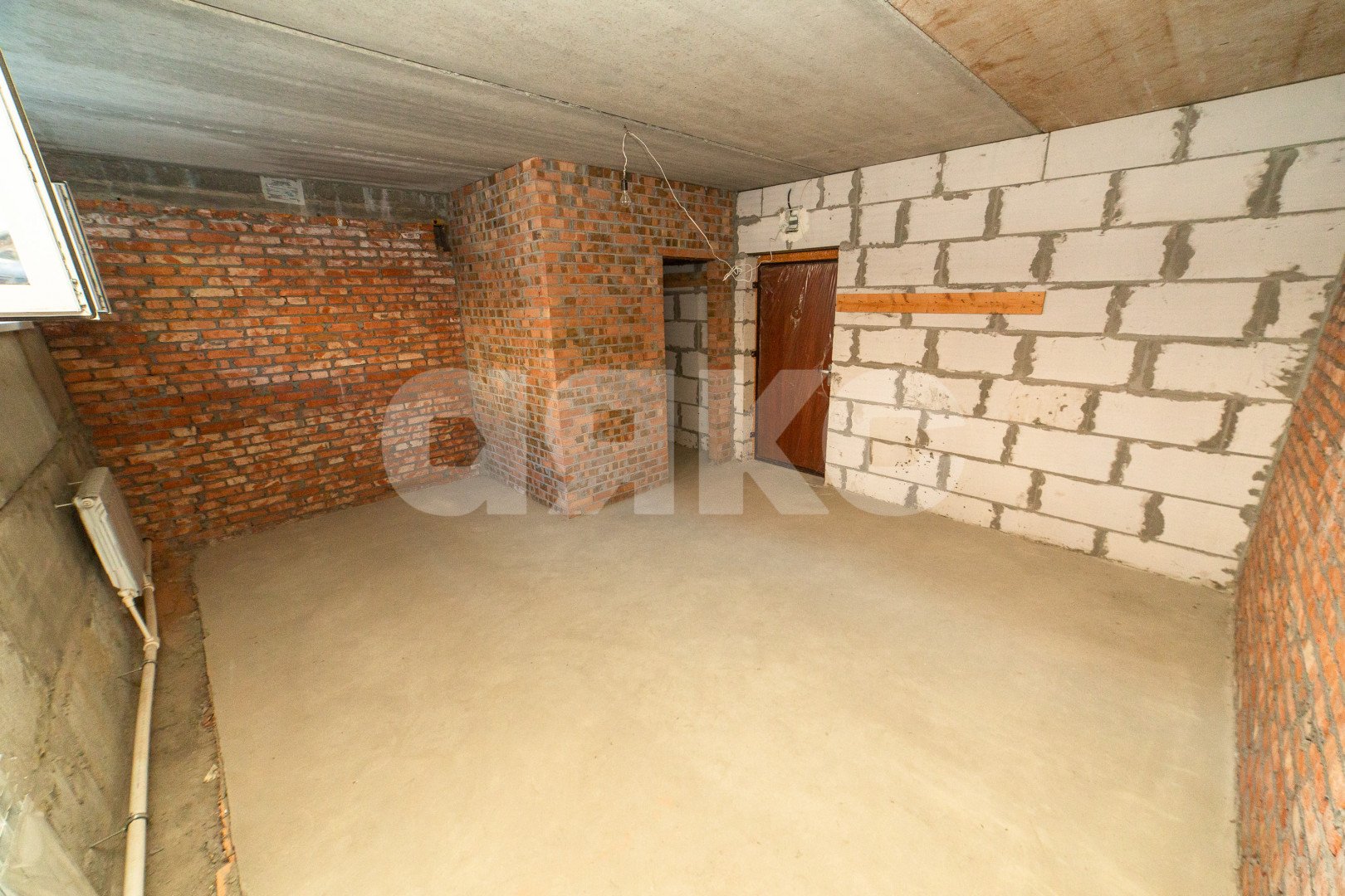 Фото №1: Студия 27&nbsp;м², -1/3&nbsp;эт. - Батайск, ул. Ворошилова, 8к3