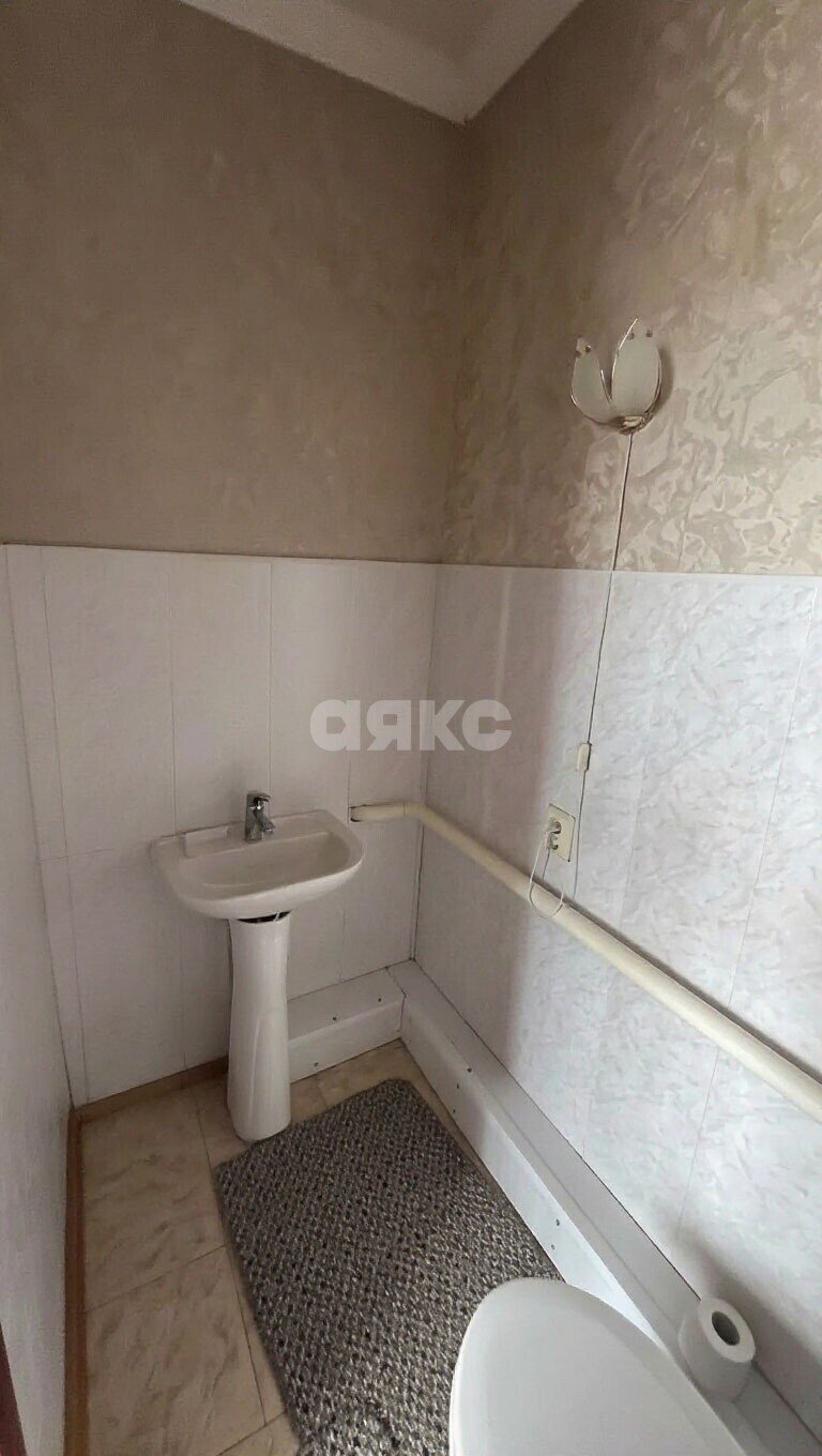 Фото №14: Дом 112&nbsp;м² + 7.5&nbsp;сот., 2&nbsp;эт. - Майкоп, мкр. Старый город, ул. МОПРа, 9