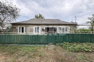 Фото №1: Дом 94 м² + 18 сот., 1 эт. - Бураковский, ул. Центральная