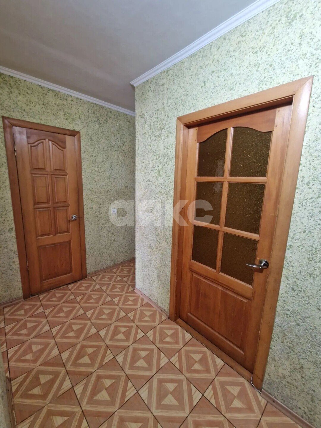 Фото №11: 2-комнатная квартира 52&nbsp;м², 2/2&nbsp;эт. - Новокубанск, ул. Первомайская, 186