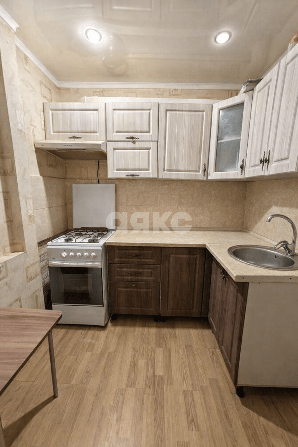 Фото №1: 1-комнатная квартира 31&nbsp;м², 1/5&nbsp;эт. - Кореновск, мкр. 2-й квартал, ул. Фрунзе, 29