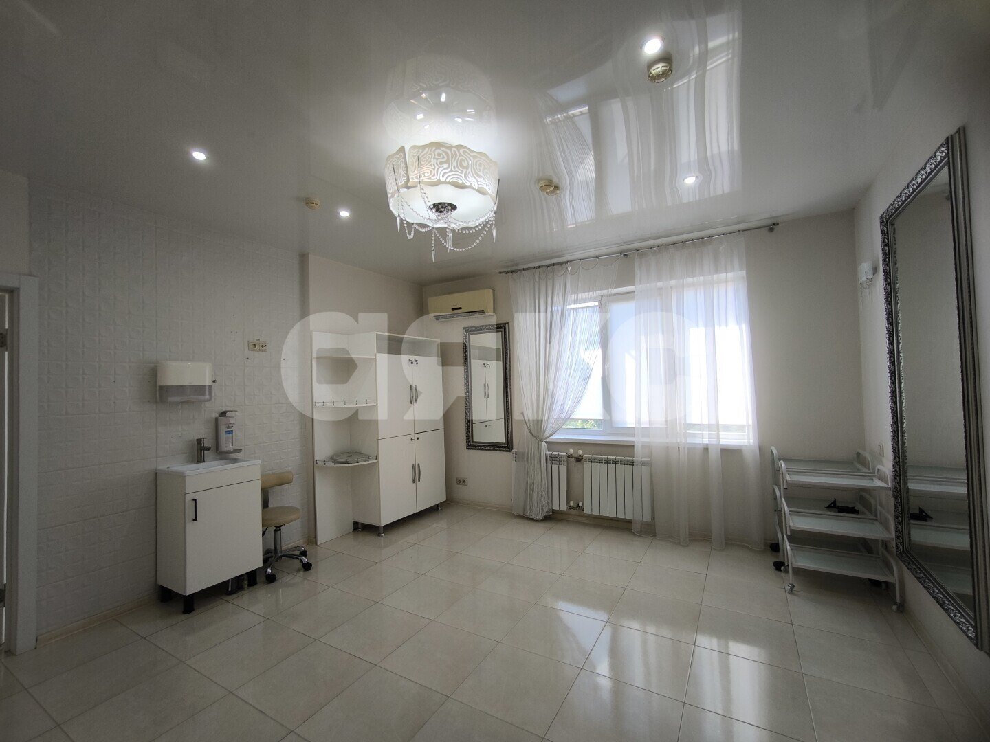 Фото №10: Коммерция 61&nbsp;м², 1/9&nbsp;эт. - Горячий Ключ, мкр. Администрация, ул. Объездная, 2В