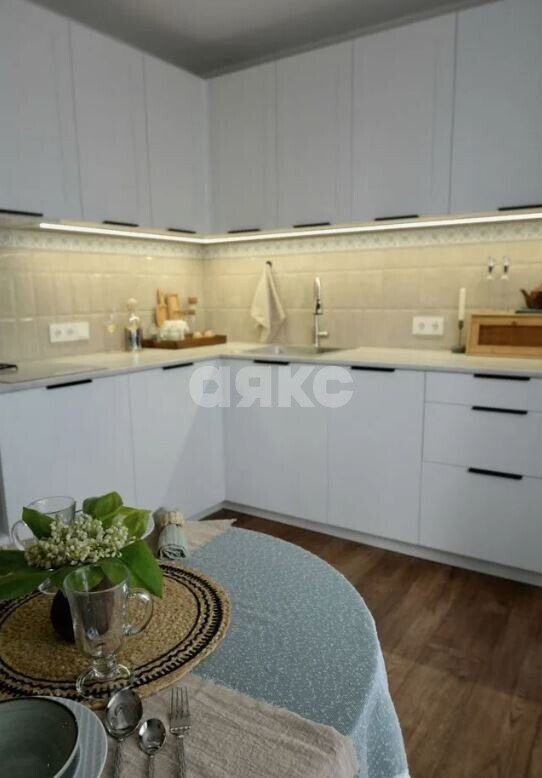 Фото №8: 2-комнатная квартира 65&nbsp;м², 10/16&nbsp;эт. - Геленджик, Северный, мкр. жилой комплекс Кубанская Марка, ул. Маршала Жукова, 1к2