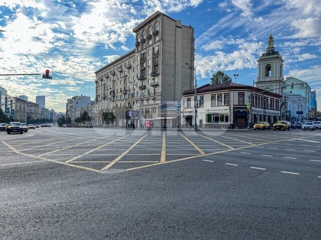 Фото №2: 1-комнатная квартира 56&nbsp;м², 8/8&nbsp;эт. - Москва, ул. Земляной Вал, 2