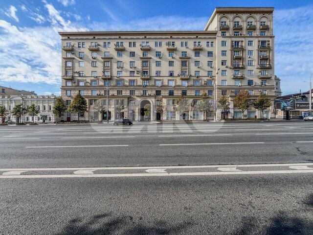 Фото №1: 1-комнатная квартира 56&nbsp;м², 8/8&nbsp;эт. - Москва, ул. Земляной Вал, 2