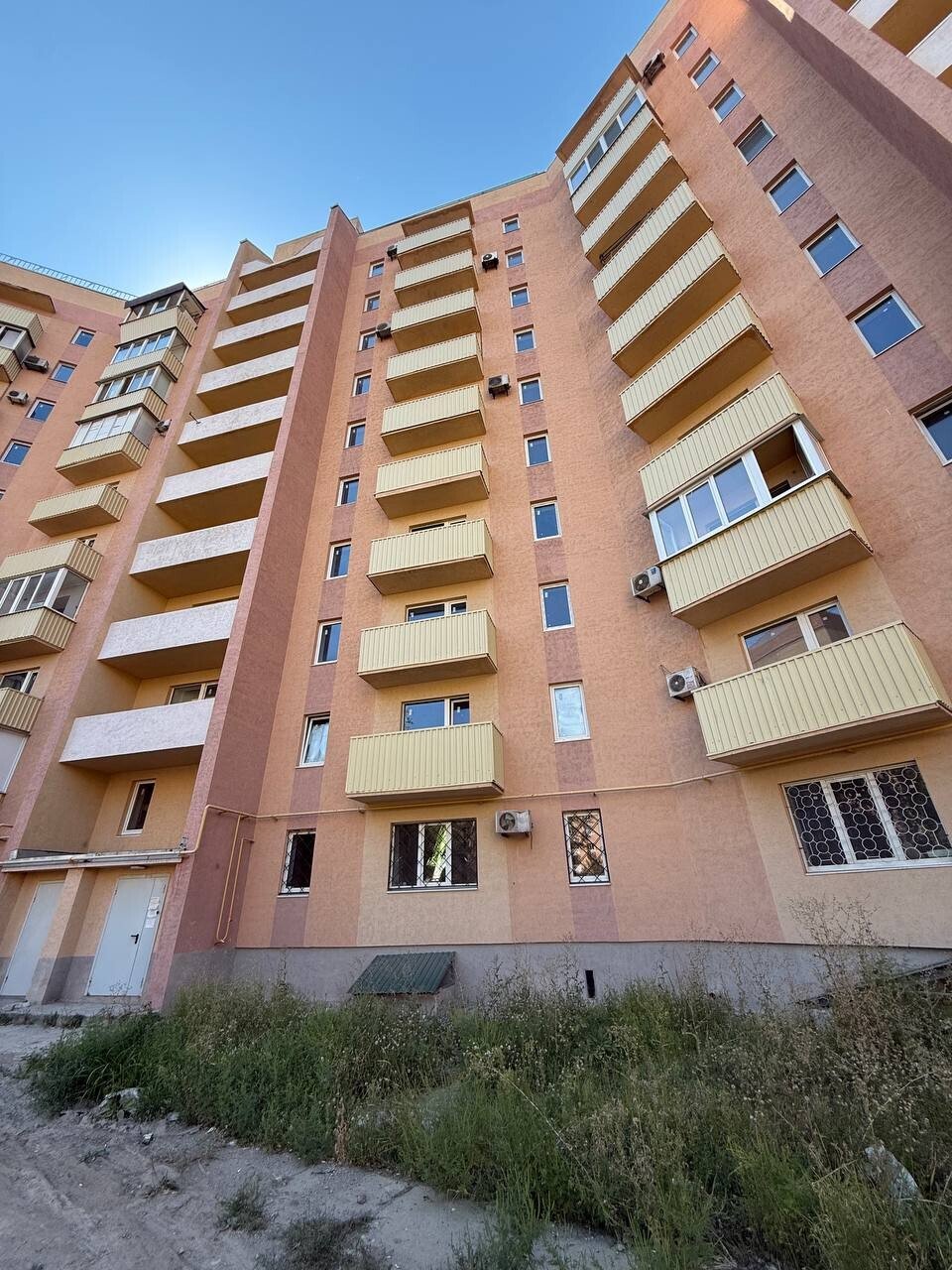 Фото №1: 1-комнатная квартира 36&nbsp;м², 4/12&nbsp;эт. - Мариуполь, р. Жовтневый, ул. Громовой, 56